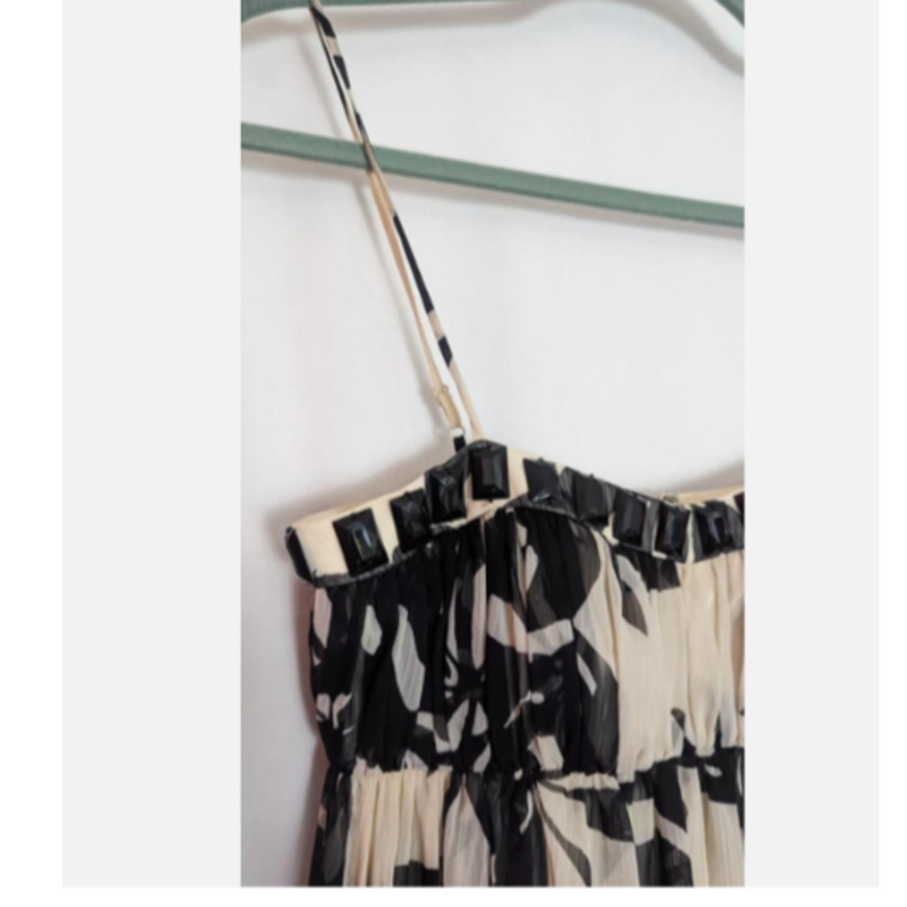 NWOT BCBG Paris Ivory Black Beaded Floral Maxi Strappy Dress Size 2 K2 Resort - Picture 5 of 8